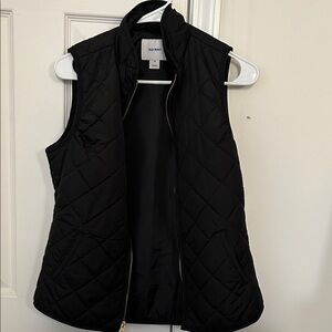 Old Navy Black Quilted Vest